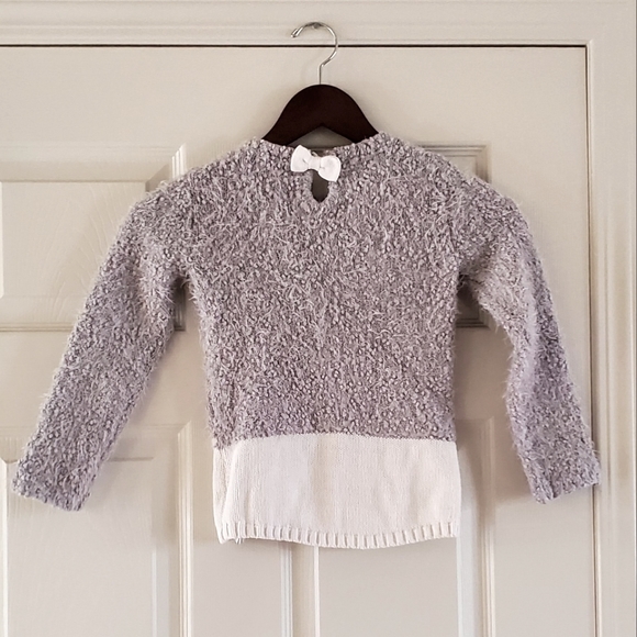 Girls Ultra Soft Gray and White Swan Sweater size 6X - Picture 4 of 4